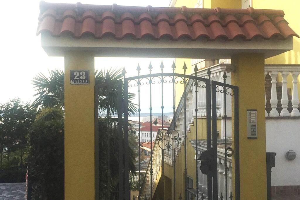 Ferienwohnung Nena In Crikvenica Buitenkant foto